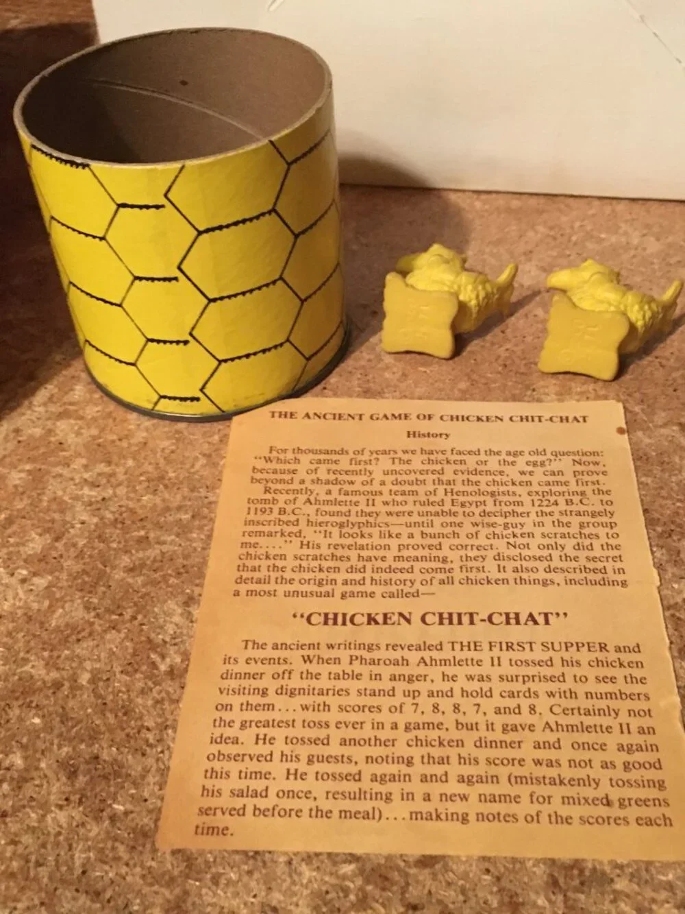 VINTAGE CHICKEN CHIT CHAT TOSSIN DICE GAME 1981 A HILARIOUS GAME OF CHANCE